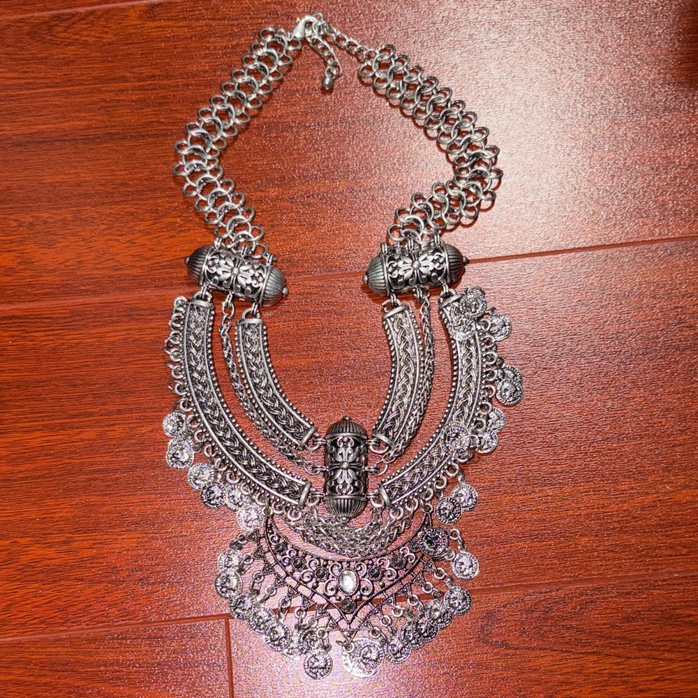 Elegant Silver Statement Necklace
